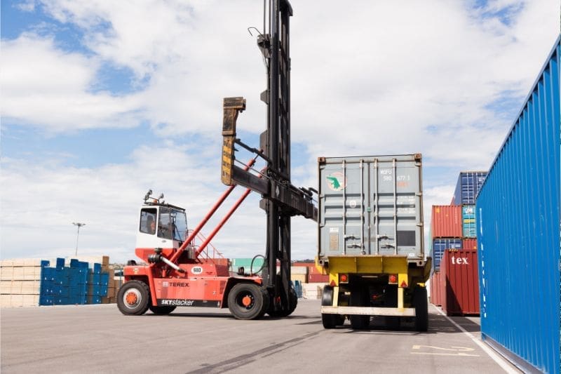 rach-stacker | Fast Labour Hire image about a reach stacker