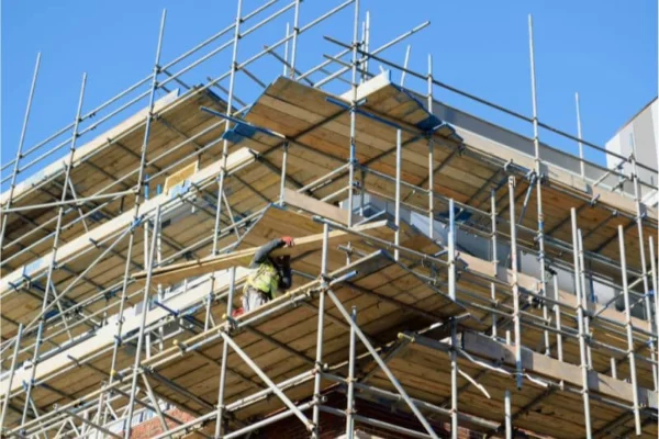 what-is-a-scaffolder | Fast Labour Hire An image of a construction site with scaffolding